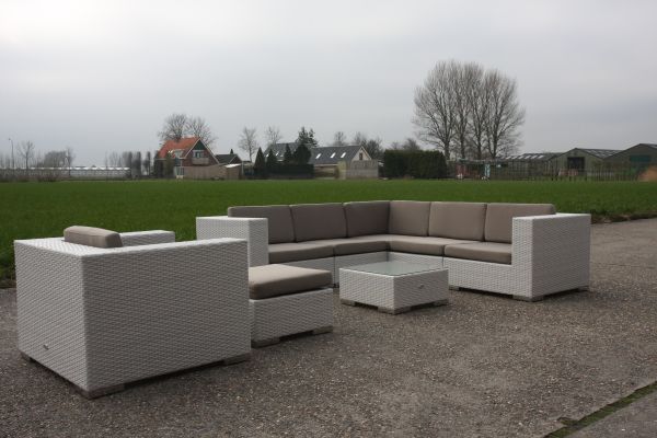 Stationair plus verliezen Tulip Outdoor Furniture | Tuinmeubelen